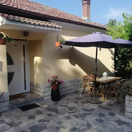 Vigo - Apartmán *