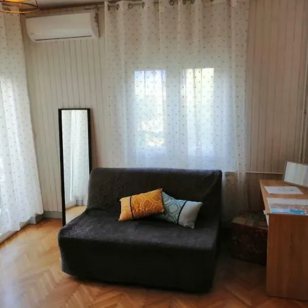 Apartmán Vigo - *